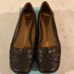 Size 7.5 Life Stride Driver,DkBrown loafers
